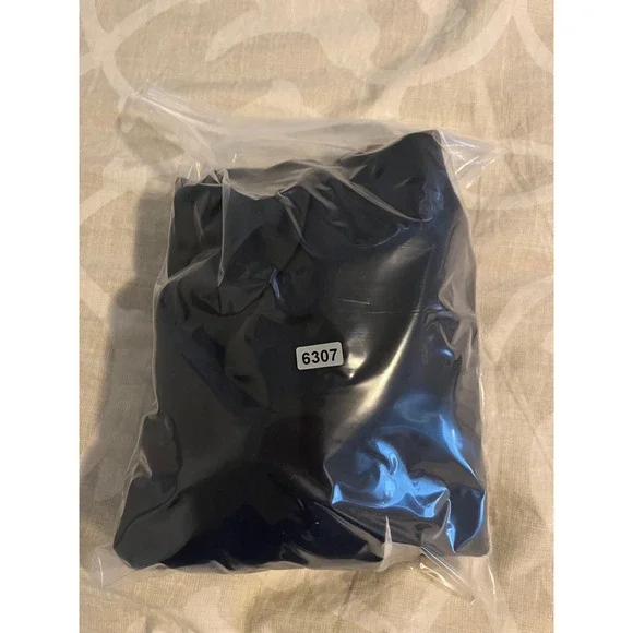 Tuckernuck
Pomander Place Tuckernuck
Charlotte Terry Top Blue
Ruffle Collar - Picture 12 of 12